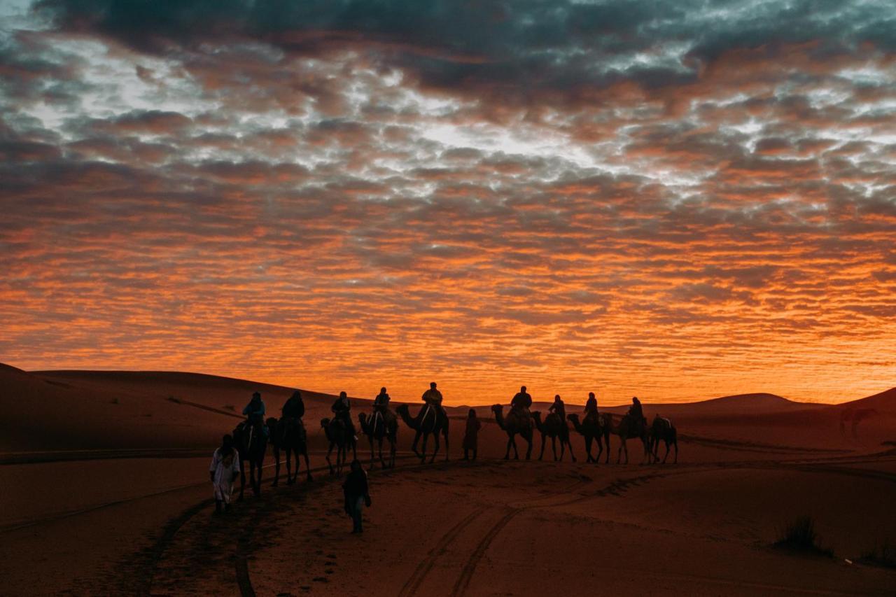 Your magic camp Merzouga Exterior foto